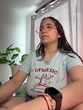 tati_reyess webcam